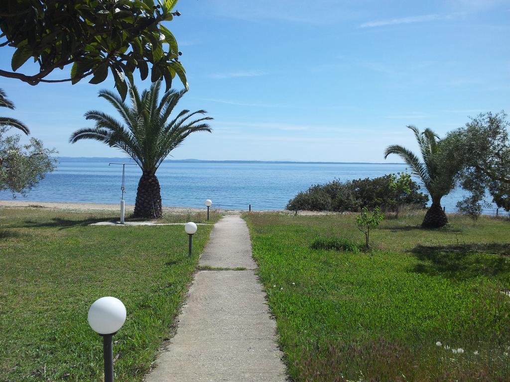 Afroditi Beach Gerakini Bagian luar foto